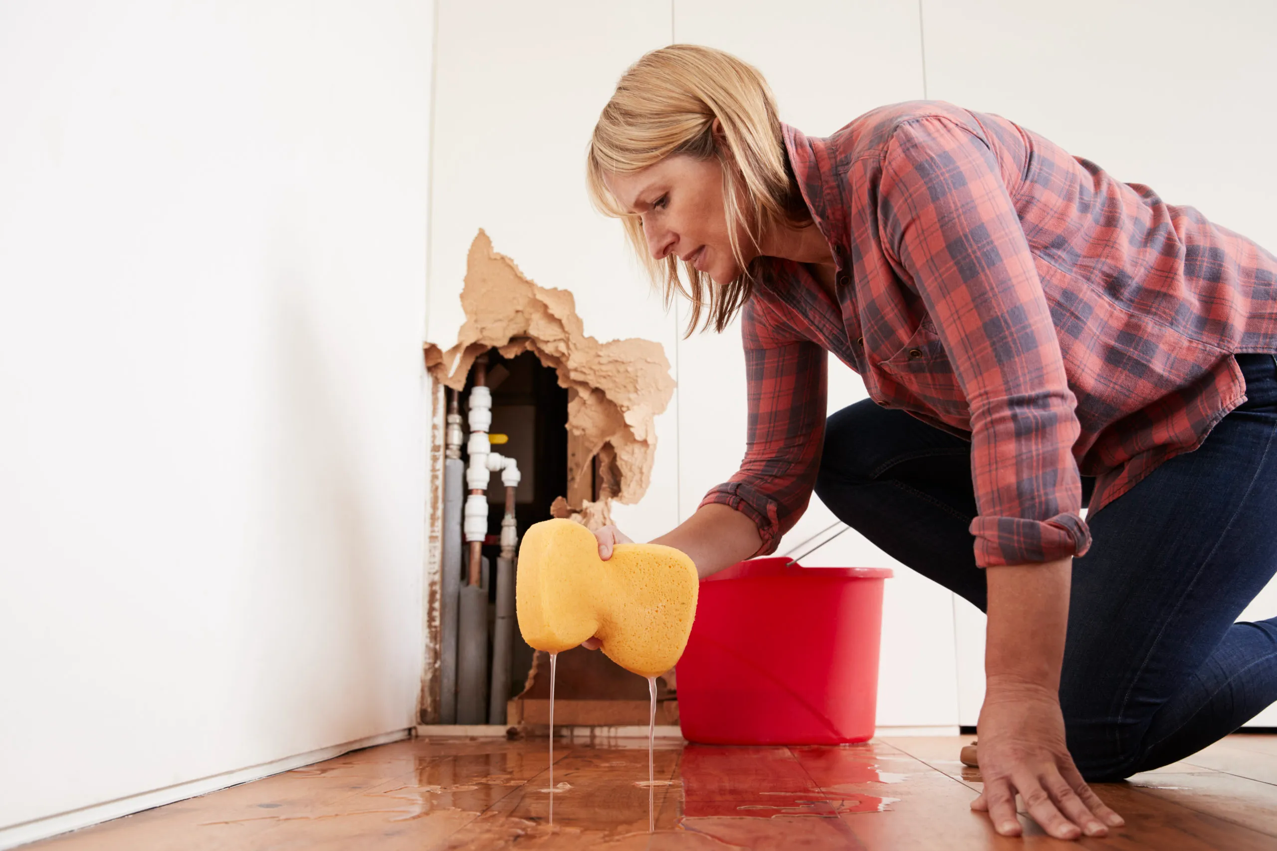 10 Signs of Hidden Water Damage in Your SoCal Home